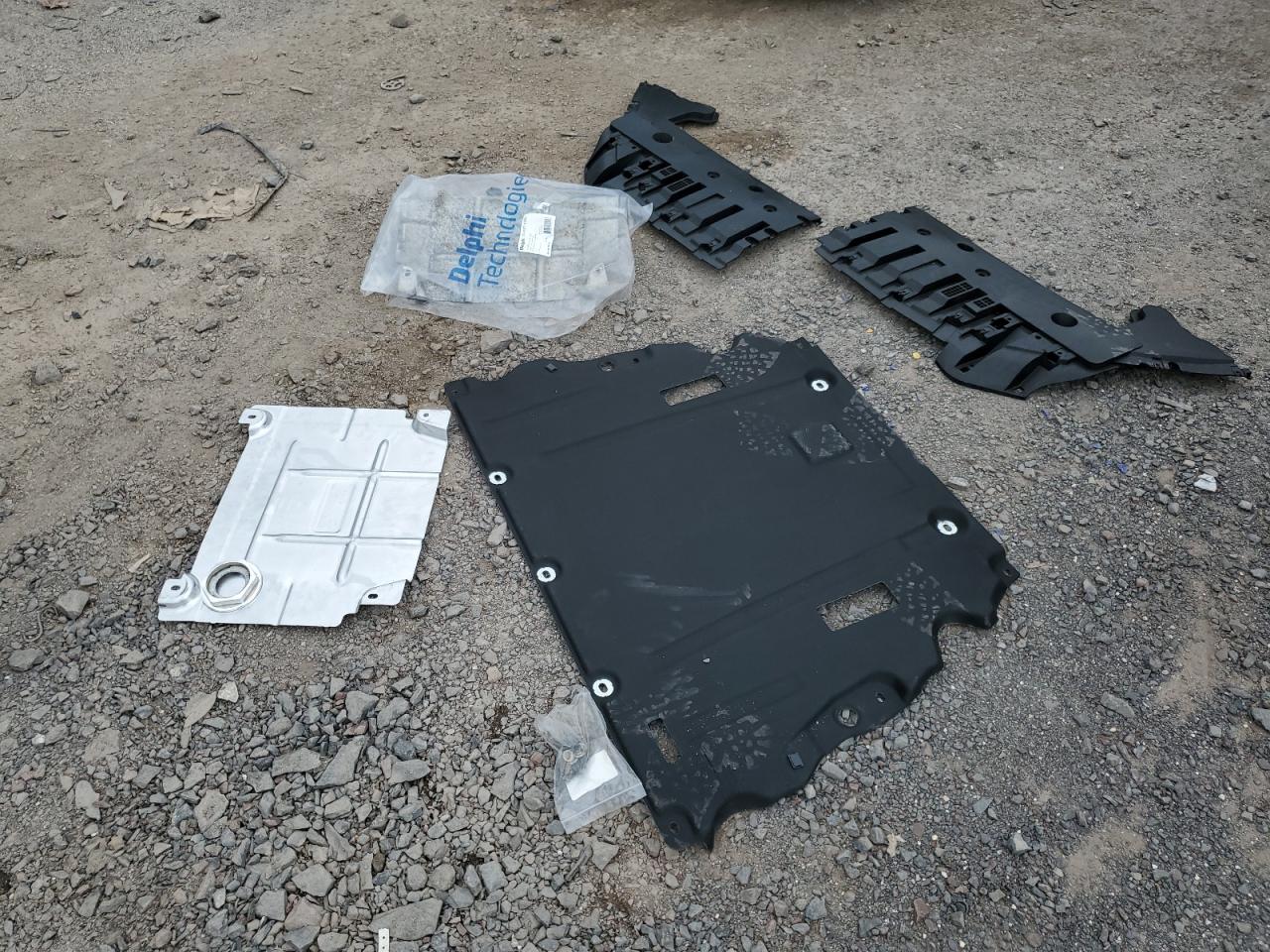 2017 Ford Fusion Titanium Phev VIN: 3FA6P0SU2HR209800 Lot: 68487995