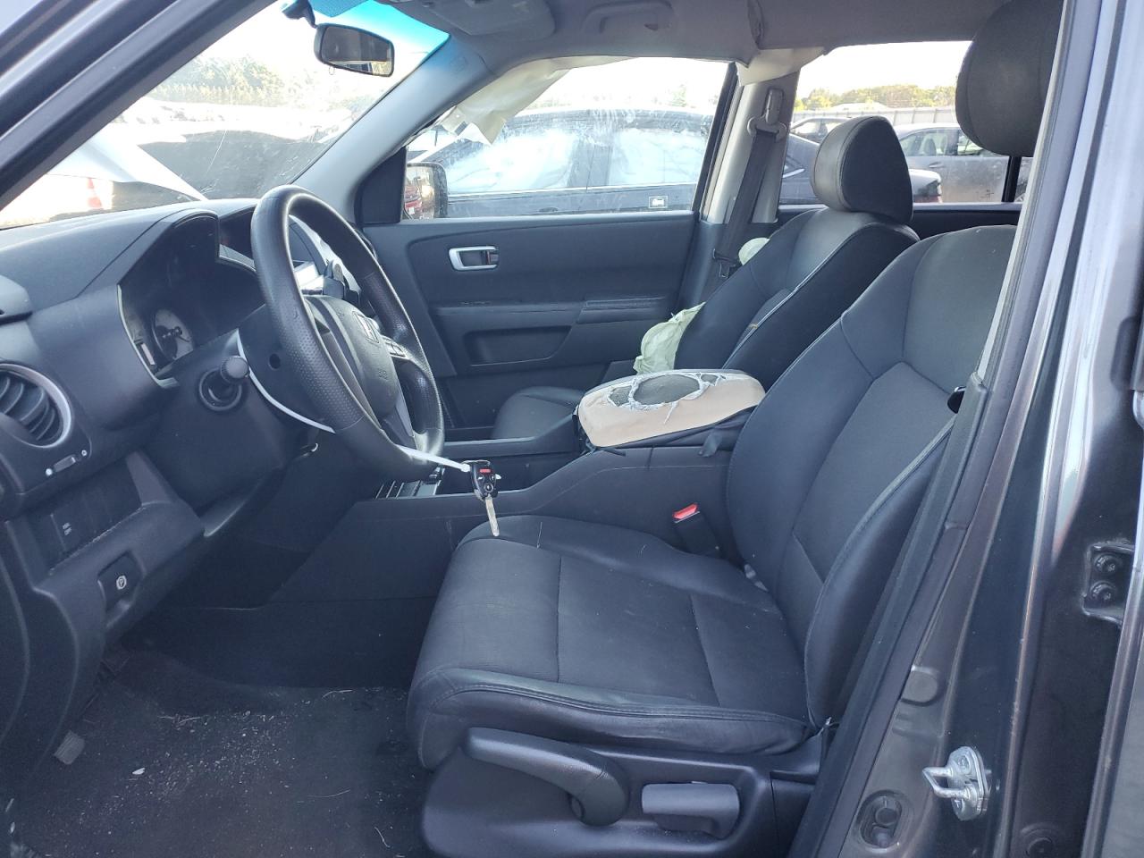 2011 Honda Pilot Lx VIN: 5FNYF4H24BB031416 Lot: 70064575