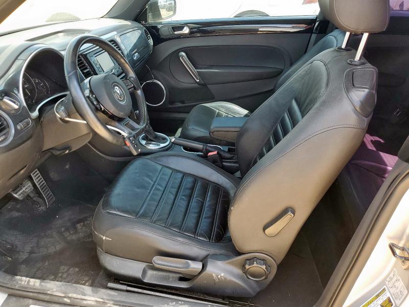  VOLKSWAGEN BEETLE 2012 Srebrny