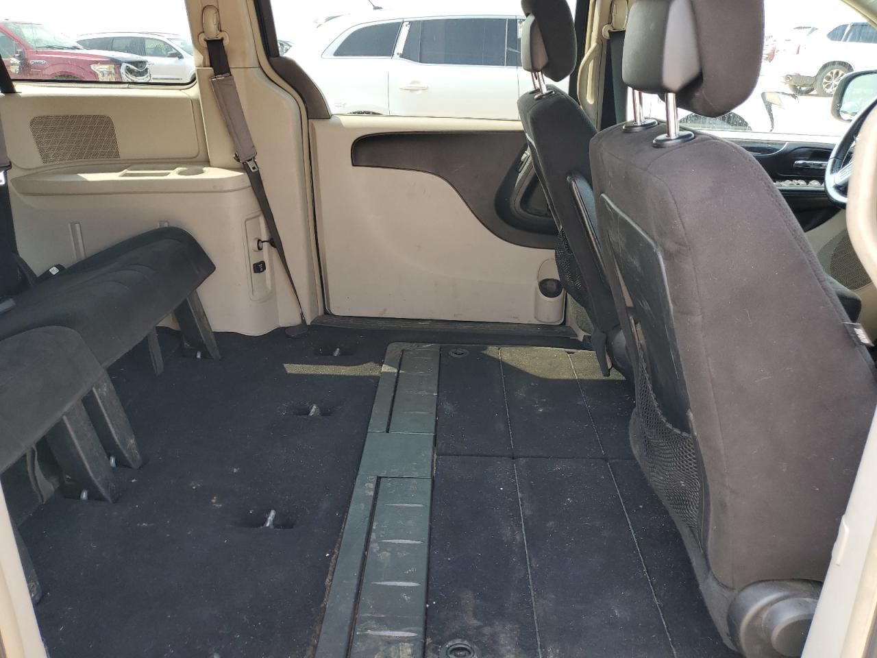 2011 Chrysler Town & Country Touring VIN: 2A4RR5DG7BR649587 Lot: 69291425