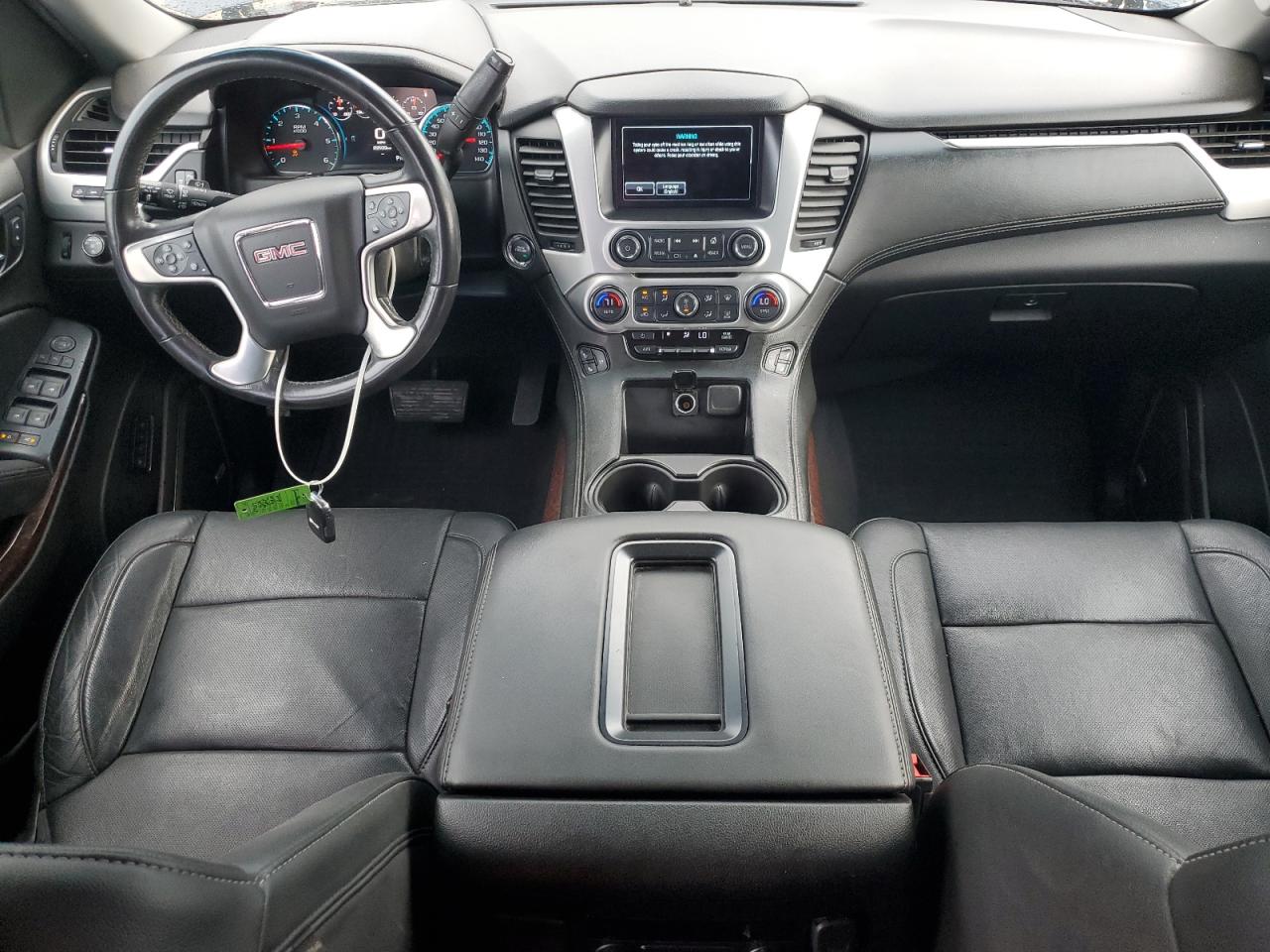 2019 GMC Yukon Xl C1500 Slt VIN: 1GKS1GKJXKR169210 Lot: 67720155