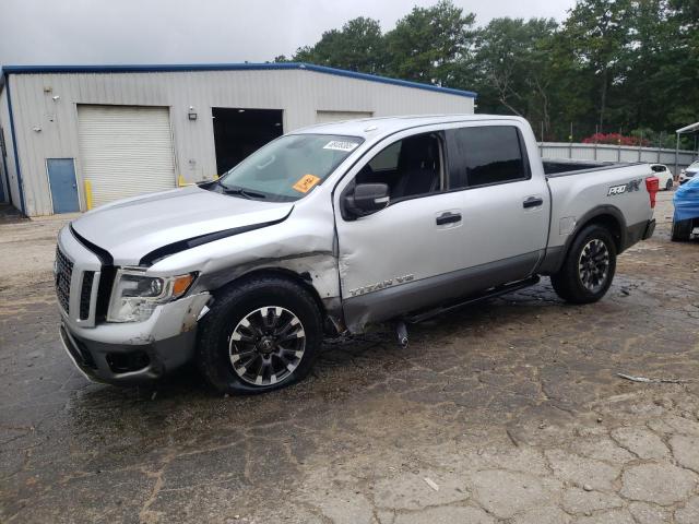  NISSAN TITAN 2018 Серебристый
