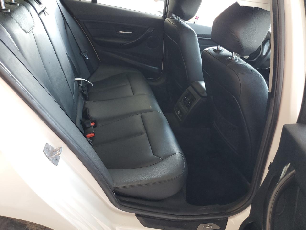 2015 BMW 328 Xi VIN: WBA3B3C55FJ985542 Lot: 68098525