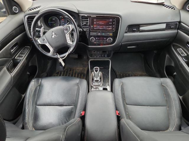  MITSUBISHI OUTLANDER 2018 Черный