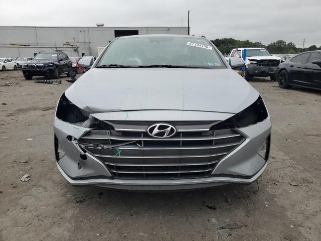  HYUNDAI ELANTRA 2020 Srebrny