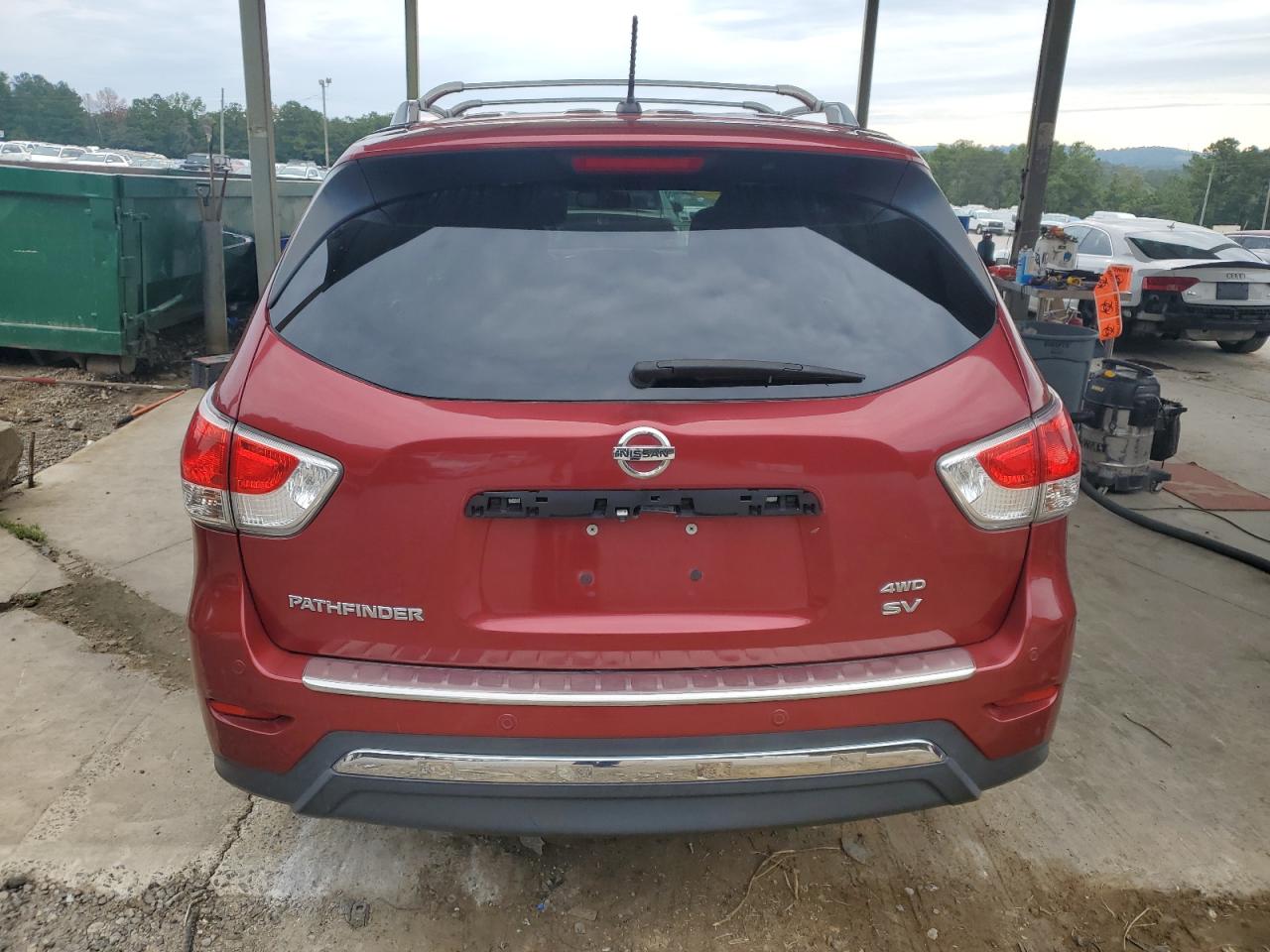 2015 Nissan Pathfinder S VIN: 5N1AR2MM2FC688041 Lot: 70452425