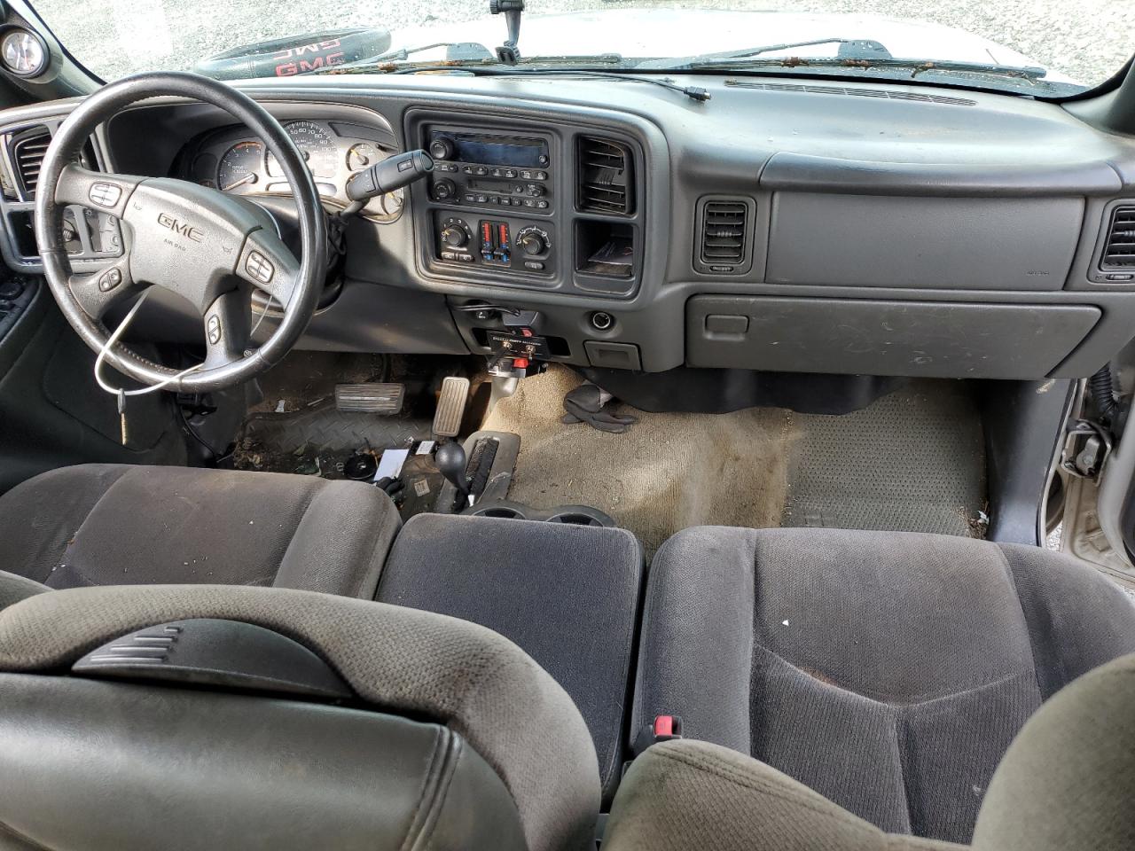 2005 GMC Sierra K2500 Heavy Duty VIN: 1GTHK23255F946251 Lot: 70181495