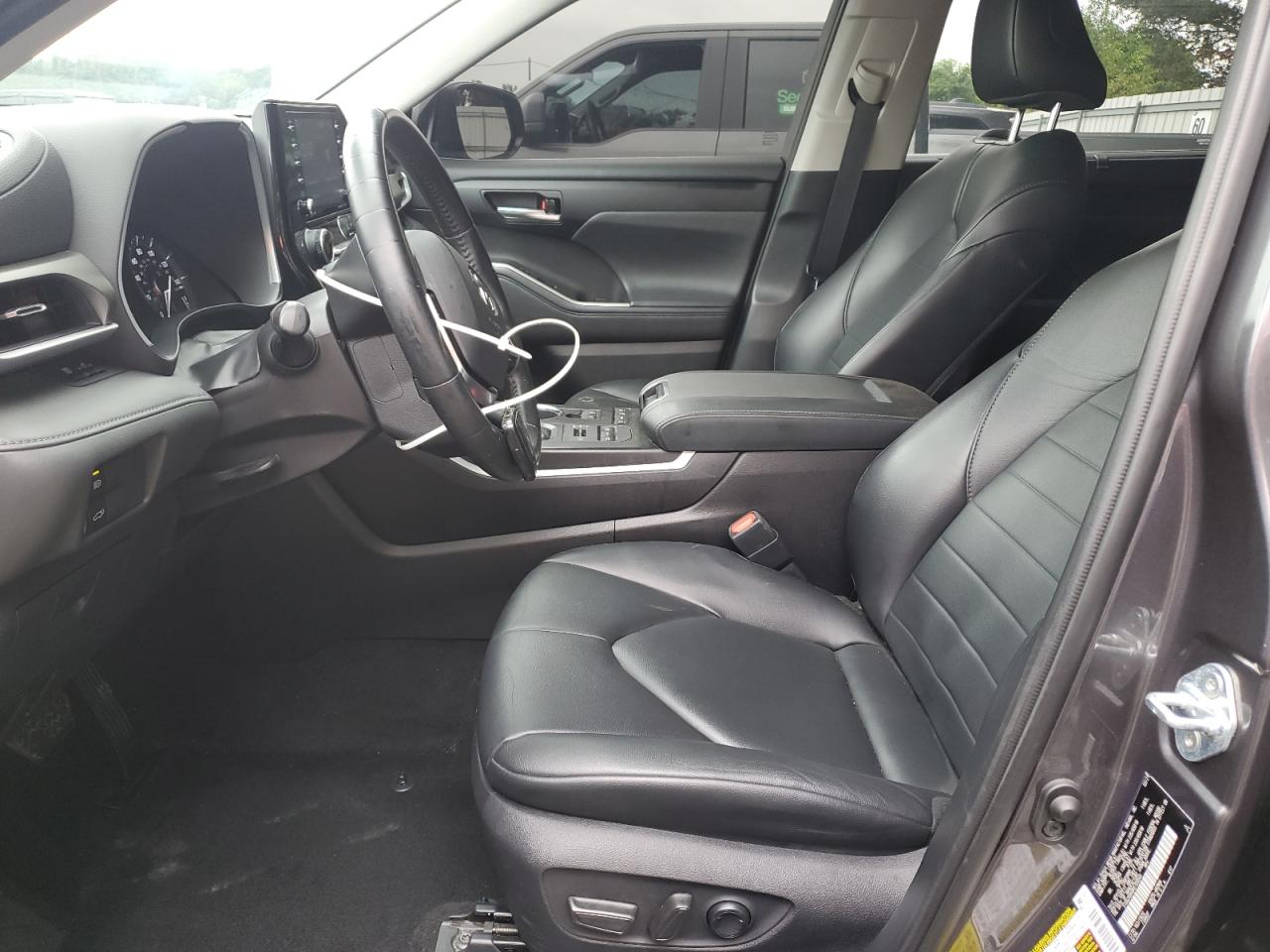 2021 Toyota Highlander Xle VIN: 5TDGZRBH8MS100040 Lot: 66873385