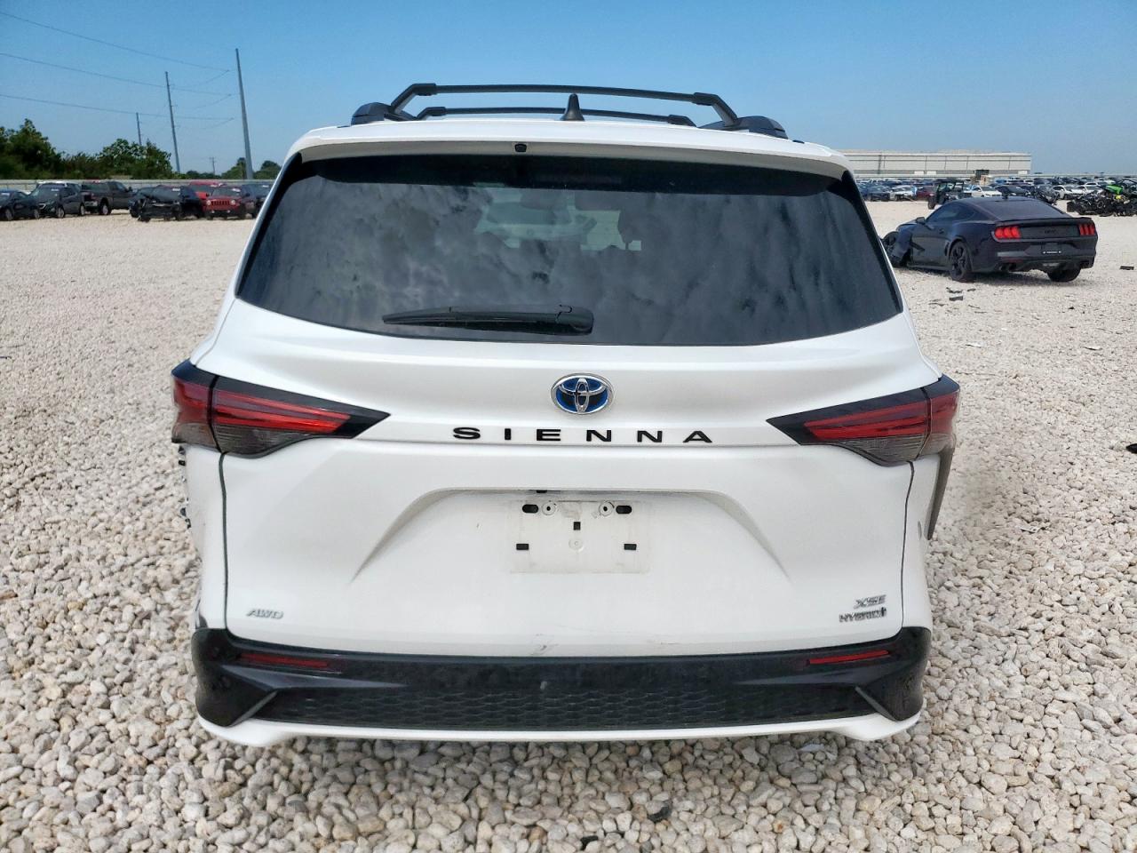 2022 Toyota Sienna Xse VIN: 5TDXSKFC8NS067892 Lot: 70937815