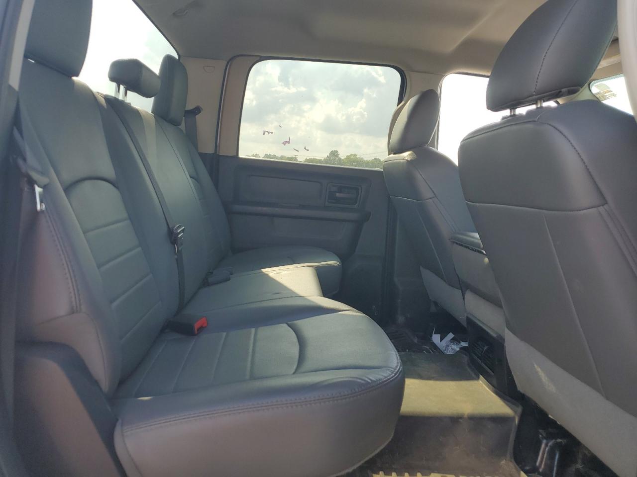 2018 Ram 3500 St VIN: 3C63RRGL4JG330929 Lot: 69839925