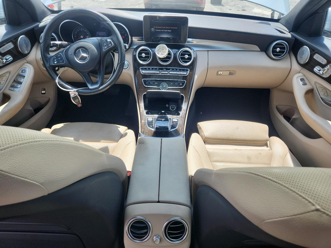 2015 Mercedes-Benz C 300 VIN: 55SWF4JB0FU084829 Lot: 68398225