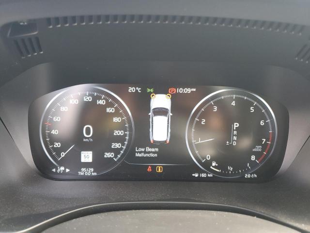 2020 VOLVO XC60 T6 MOMENTUM  
