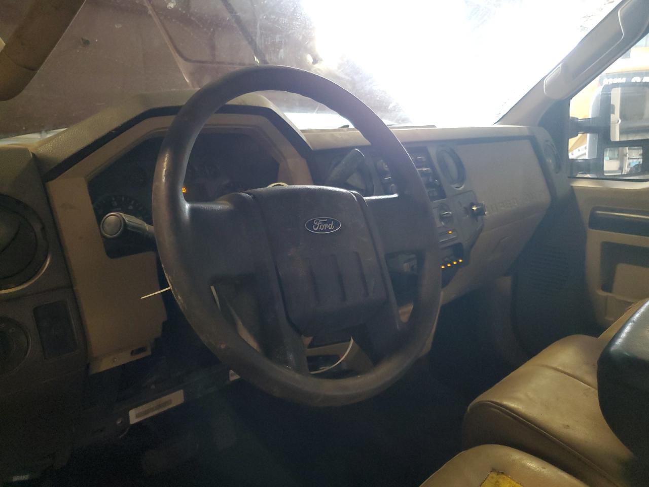 2009 Ford F350 Super Duty VIN: 1FDSX31599EA95976 Lot: 70743695