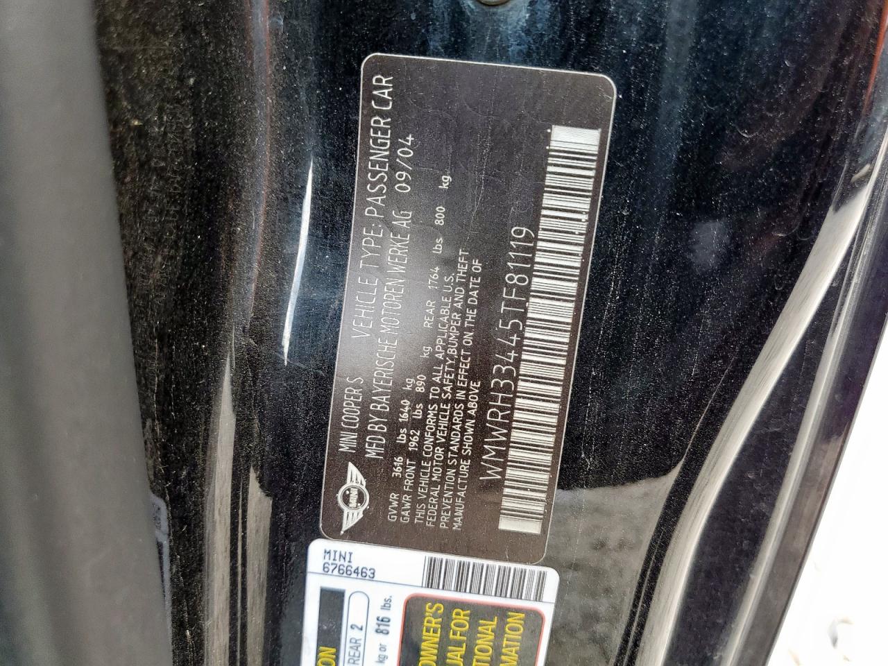 2005 Mini Cooper S VIN: WMWRH33445TF81119 Lot: 70741525