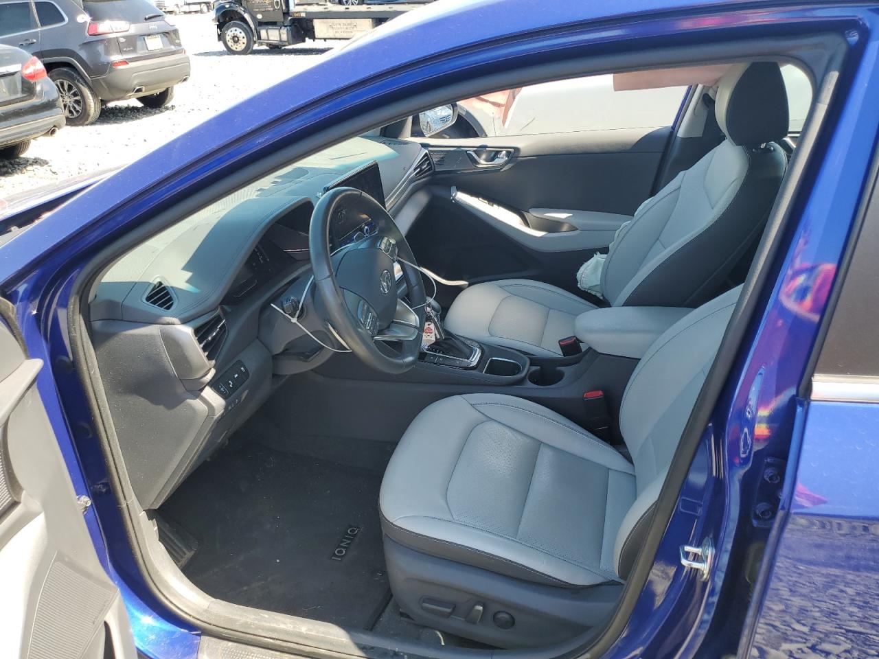 2022 Hyundai Ioniq Limited VIN: KMHCX5LD1NU268667 Lot: 70755575