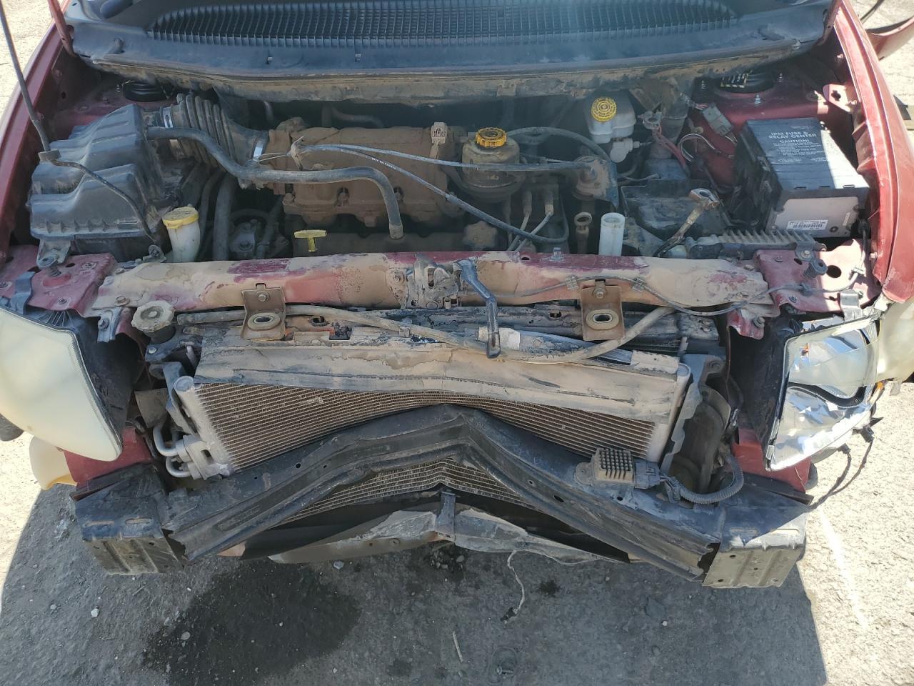 2002 Chrysler Town & Country Ex VIN: 2C4GP74L92R761495 Lot: 69128185