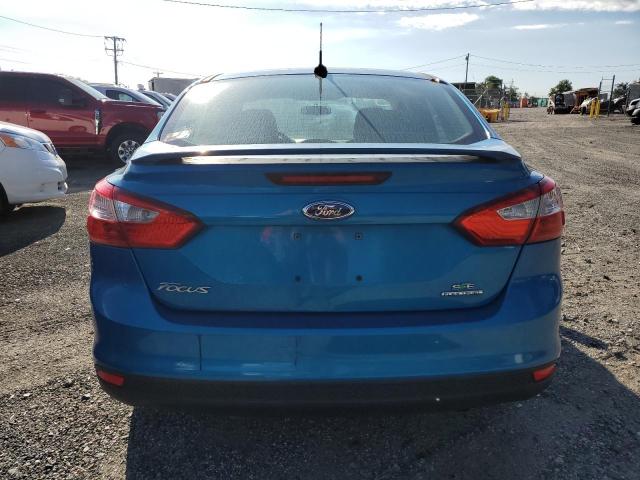 Sedans FORD FOCUS 2013 Blue