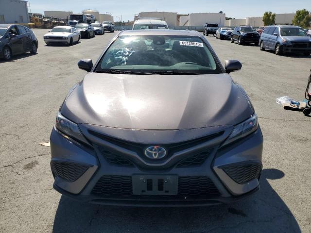  TOYOTA CAMRY 2022 Серый