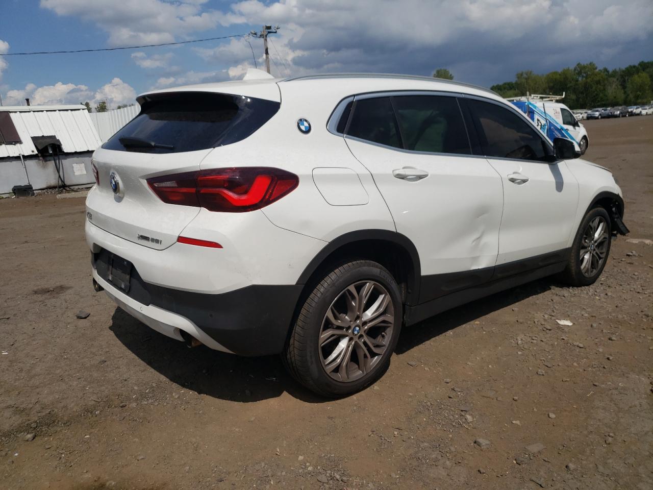 Фото: WBXYJ1C01M5T03270