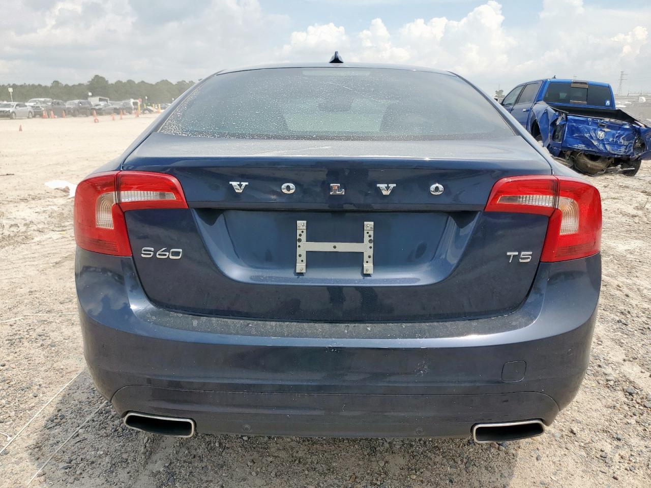 2015 Volvo S60 Premier VIN: YV140MFK8F1343783 Lot: 70414985