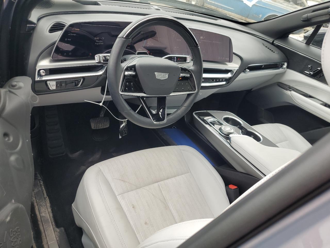 2024 Cadillac Lyriq Luxury VIN: 1GYKPSRK8RZ123665 Lot: 66304005