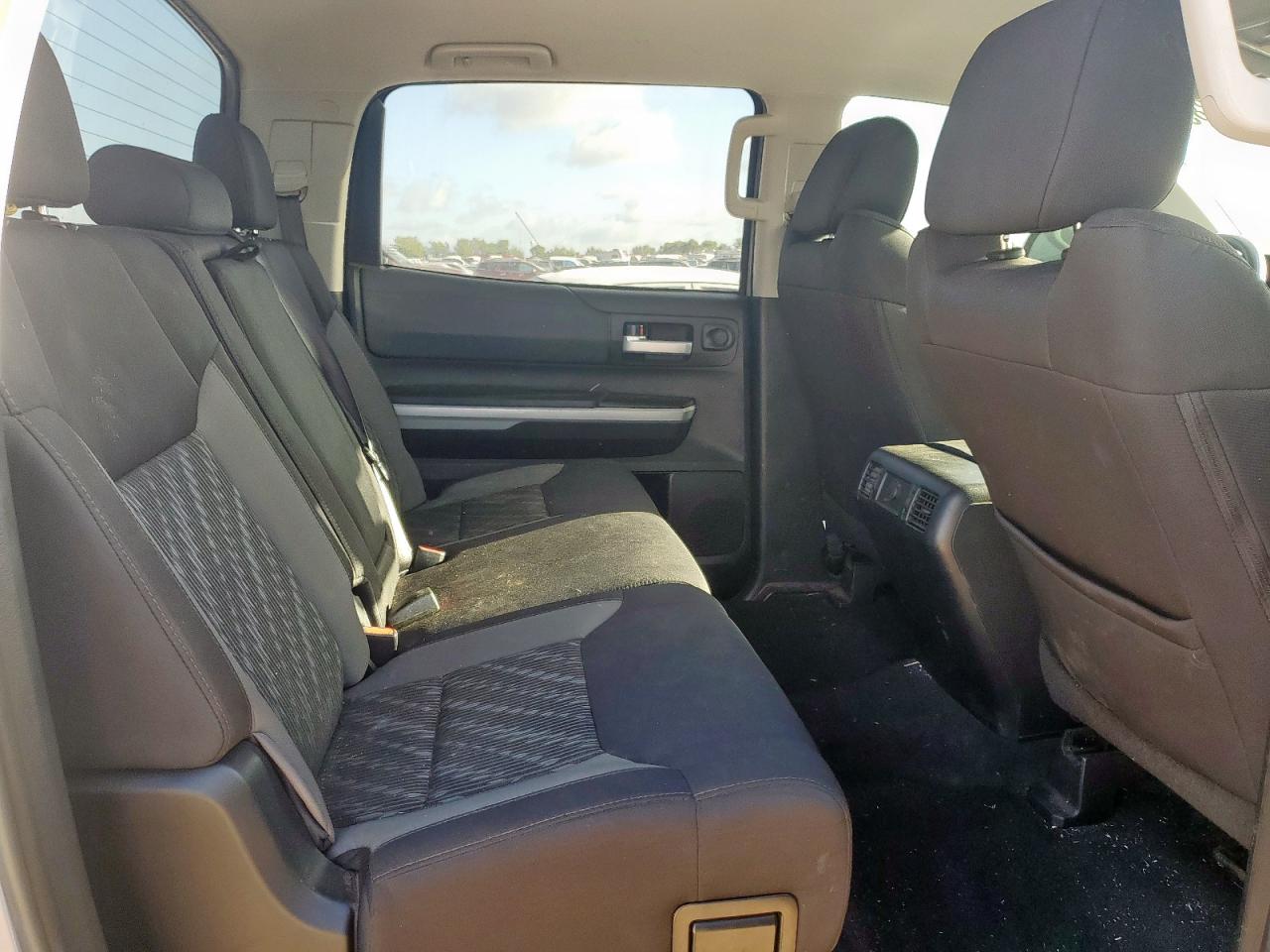 2019 Toyota Tundra Crewmax Sr5 VIN: 5TFDW5F16KX870245 Lot: 68212385