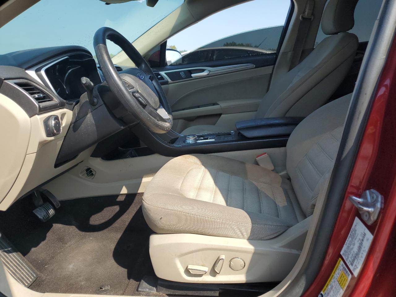 2019 Ford Fusion Se VIN: 3FA6P0LU6KR207327 Lot: 69100005