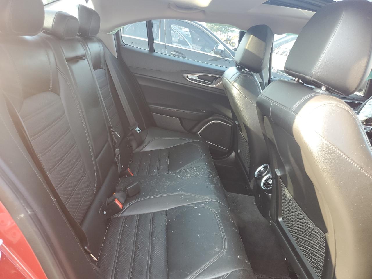 2018 Alfa Romeo Giulia Ti VIN: ZARFAECN4J7598801 Lot: 68827935