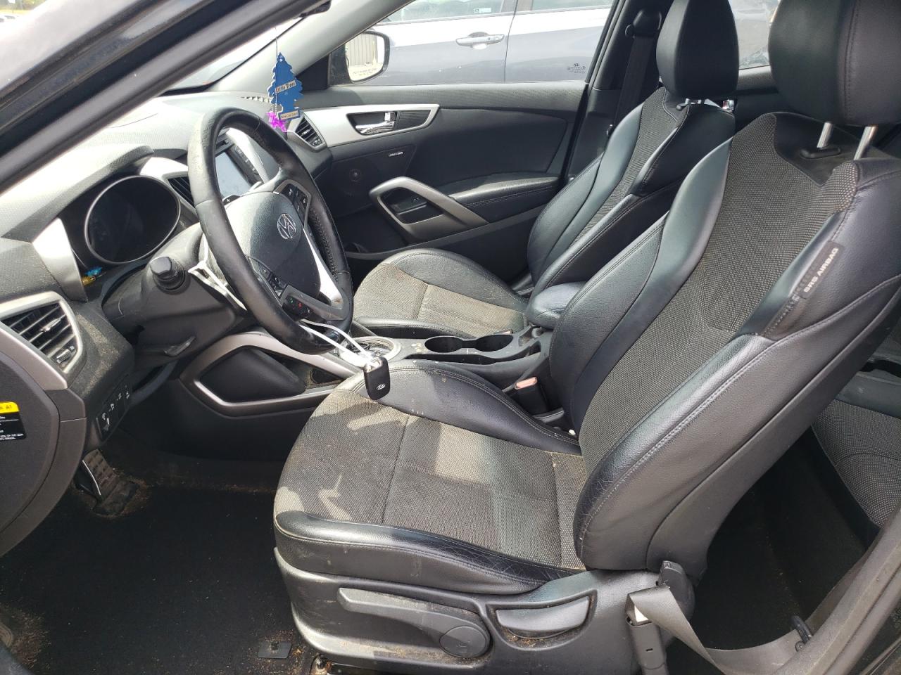 2014 Hyundai Veloster VIN: KMHTC6AD8EU182826 Lot: 68796335