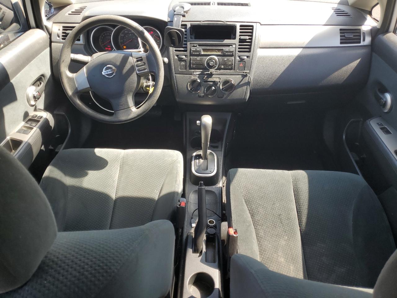 2010 Nissan Versa S VIN: 3N1BC1AP1AL359401 Lot: 70428765