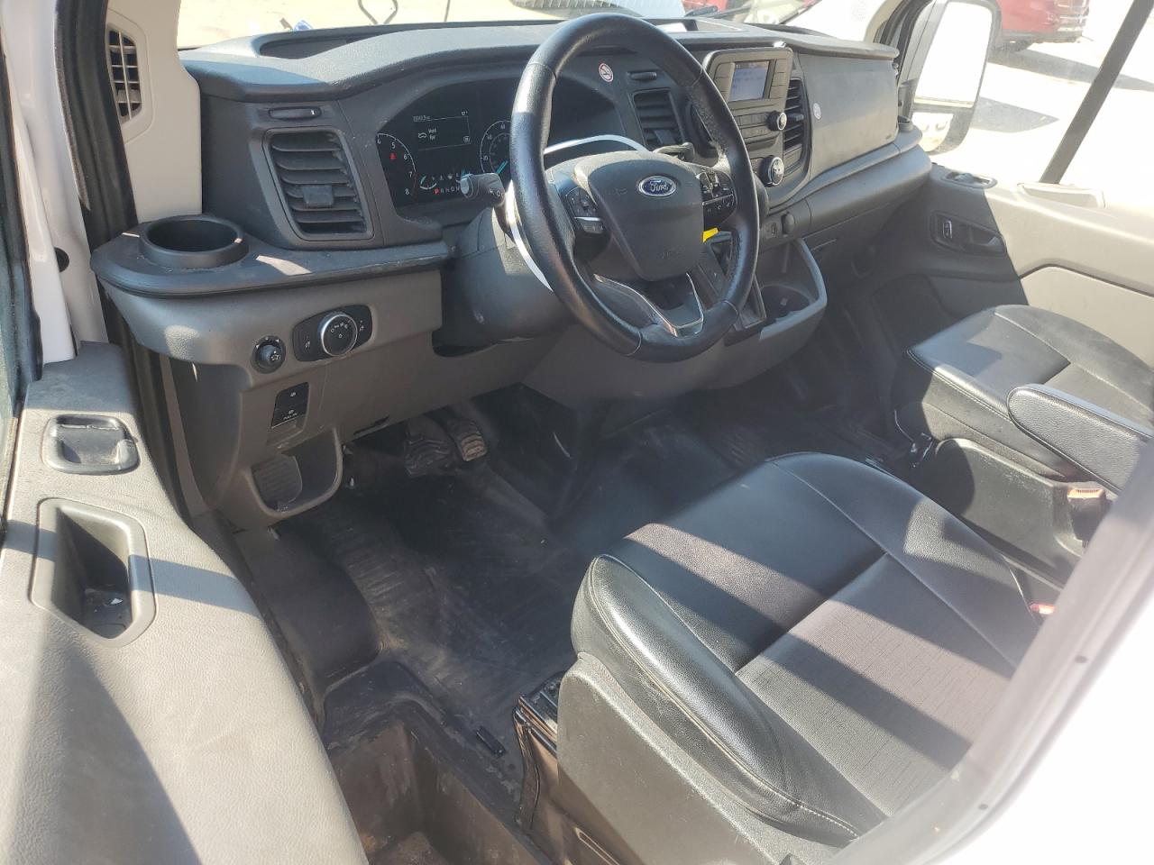 2024 Ford Transit T-250 VIN: 1FTBR1Y89RKA85422 Lot: 68345305