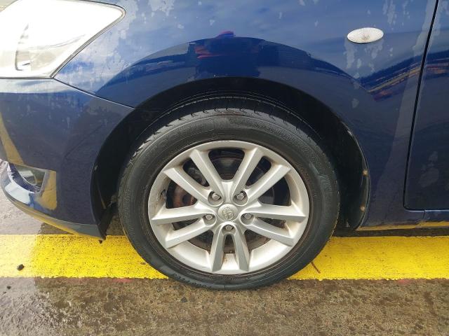 2009 TOYOTA AURIS TR STOPSTART VVTI 1.33 DUAL VVTI TR 5DR