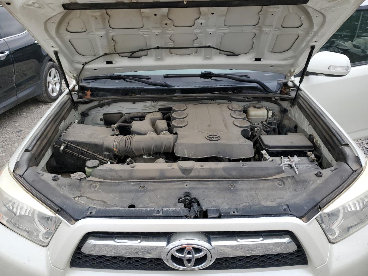 2012 Toyota 4Runner Sr5 VIN: JTEZU5JR2C5038113 Lot: 81300094