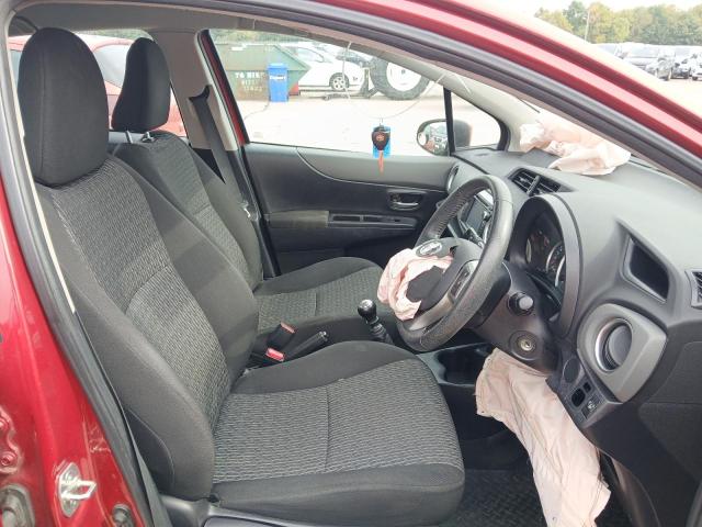 2013 TOYOTA YARIS TR V