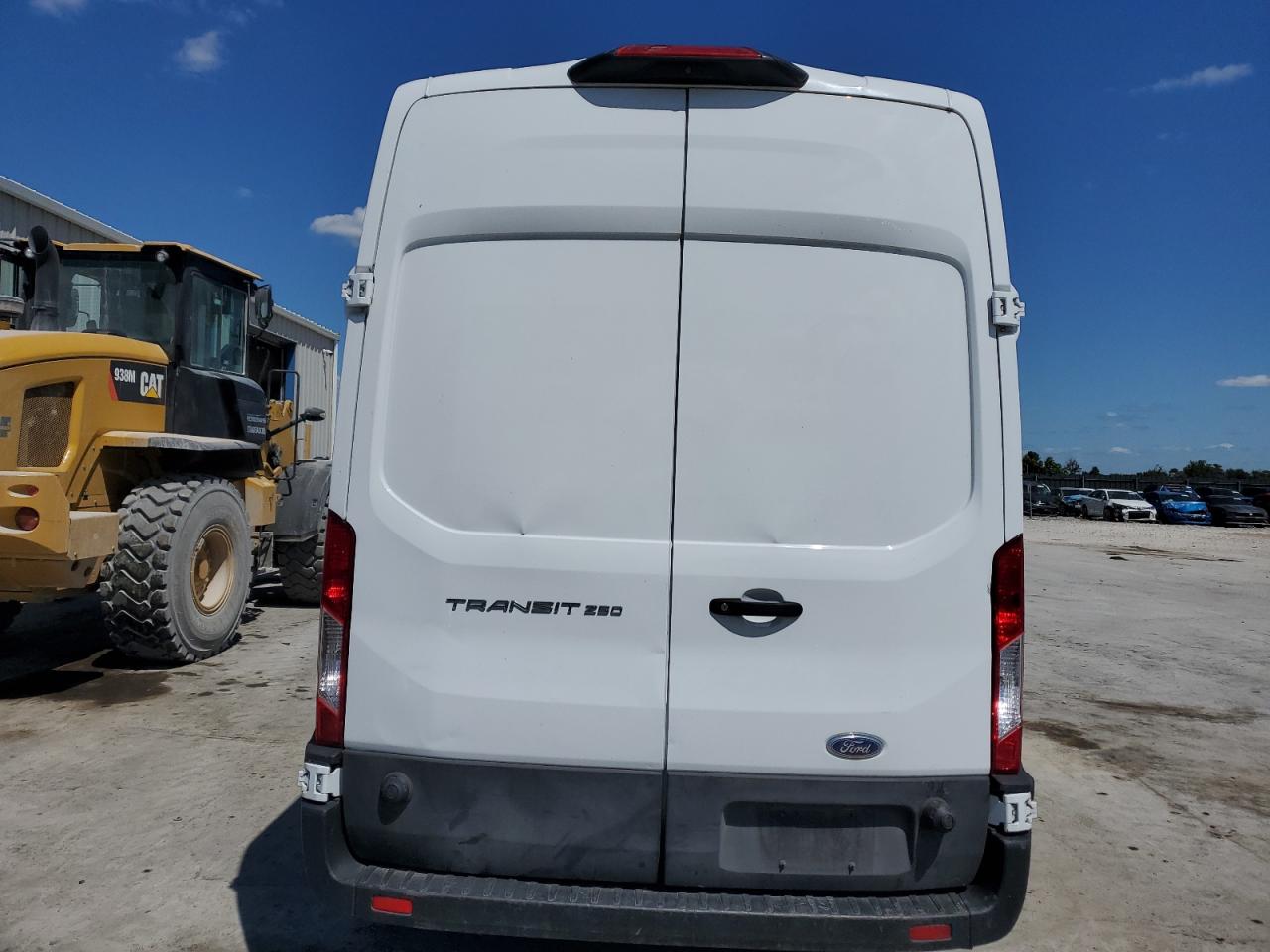 2023 Ford Transit T-250 VIN: 1FTBR1X89PKA25252 Lot: 69648595