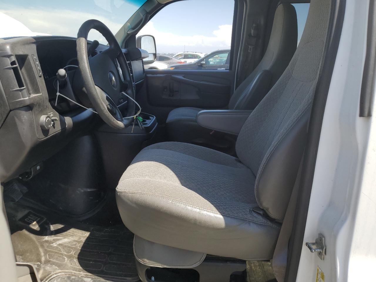 2014 Chevrolet Express G1500 Lt VIN: 1GNSGCF43E1130315 Lot: 69969665