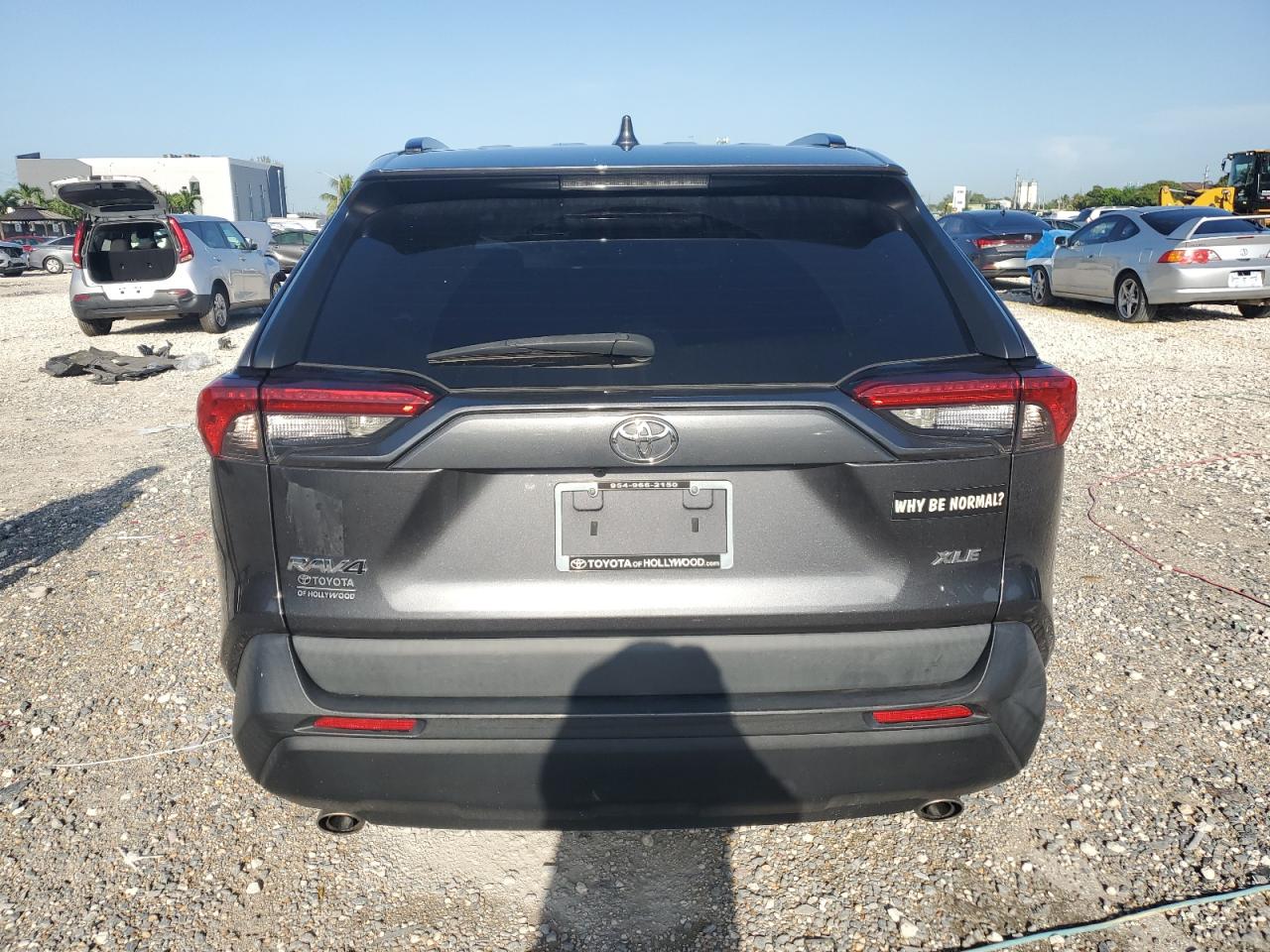 2020 Toyota Rav4 Xle VIN: 2T3W1RFV3LC073038 Lot: 69749735