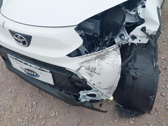 2025 TOYOTA AYGO X PUR