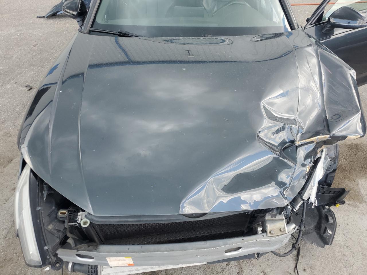 2018 Audi A4 Premium Plus VIN: WAUENAF46JN002988 Lot: 67925995