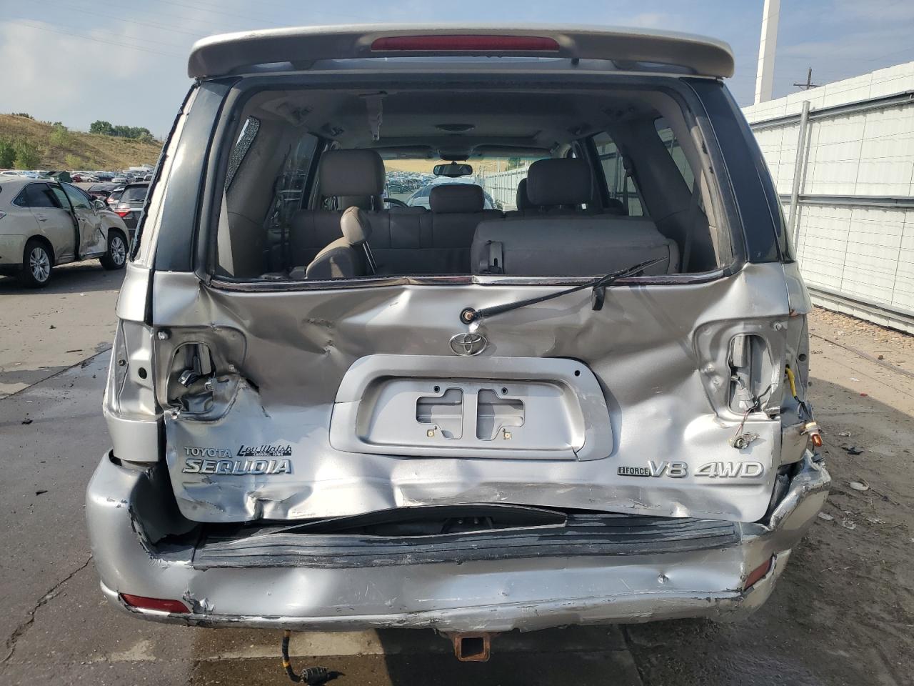 2005 Toyota Sequoia Limited VIN: 5TDBT48A45S240161 Lot: 68514195