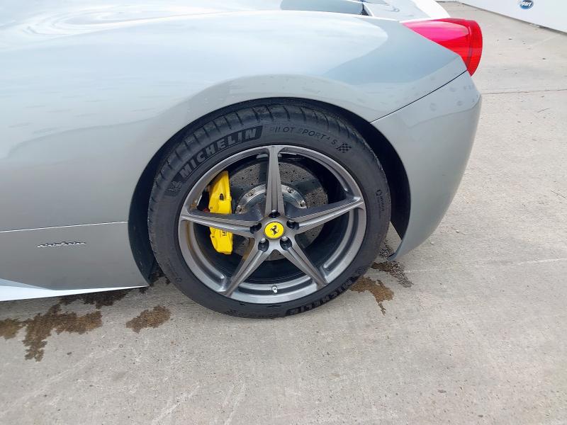 2011 FERRARI 458 ITALIA