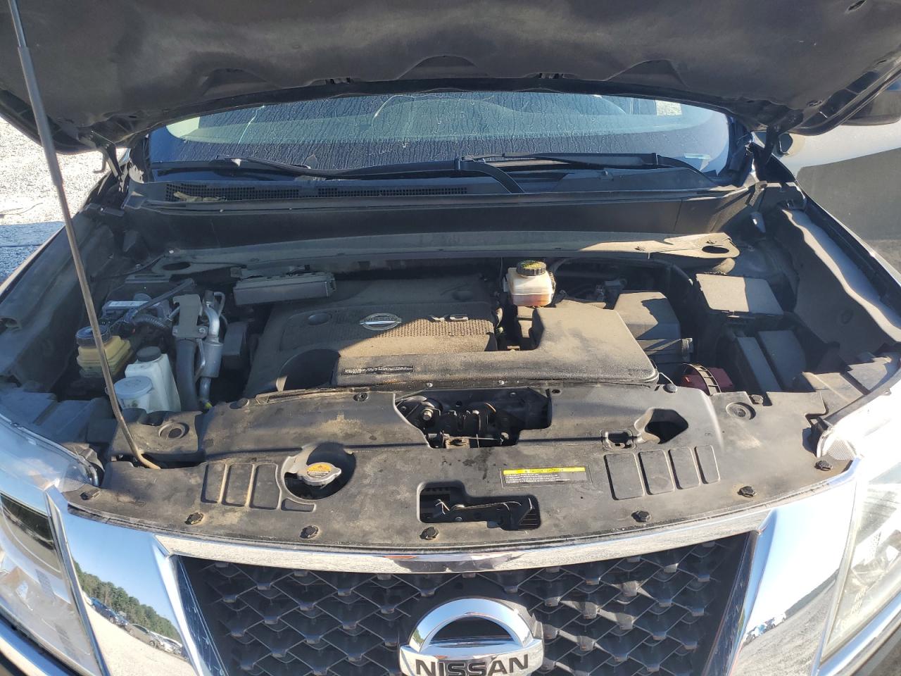 2015 Nissan Pathfinder S VIN: 5N1AR2MM3FC615390 Lot: 68871035