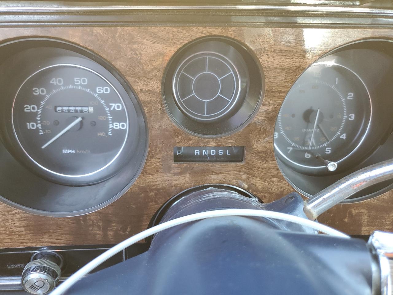 1980 Pontiac Grand Prix VIN: 2J37AA2510832 Lot: 69948505