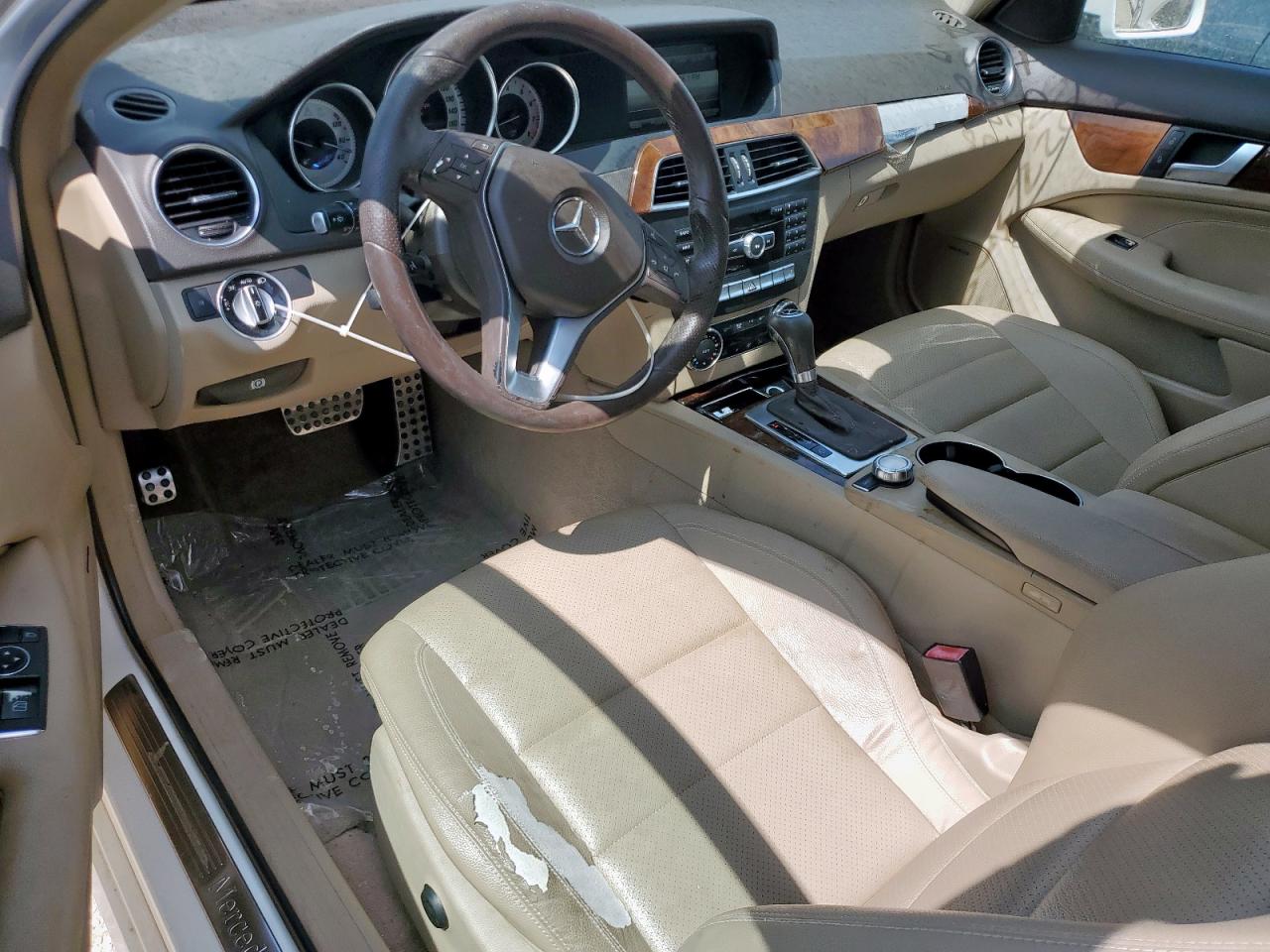 2015 Mercedes-Benz C 250 VIN: WDDGJ4HB8FG353438 Lot: 66944305