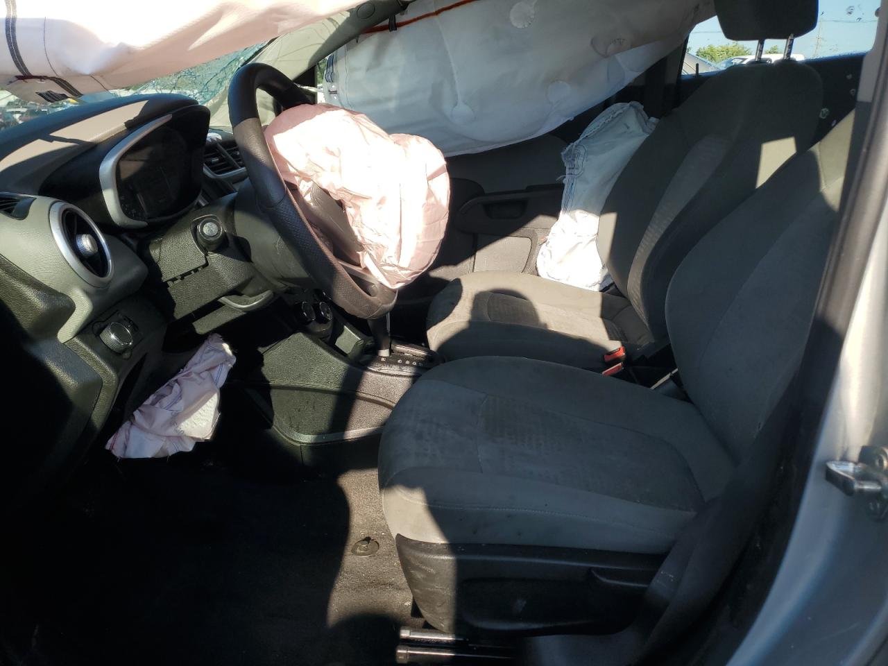 2020 Chevrolet Sonic VIN: 1G1JG6SB8L4132138 Lot: 69242745