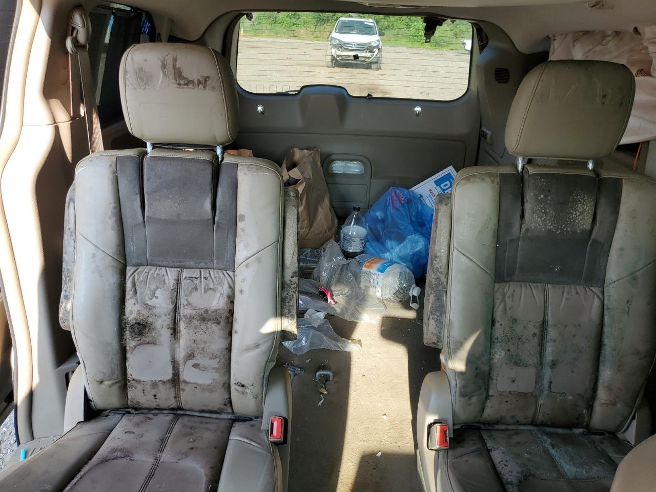 2014 Chrysler Town & Country Limited VIN: 2C4RC1GG8ER133822 Lot: 69028575