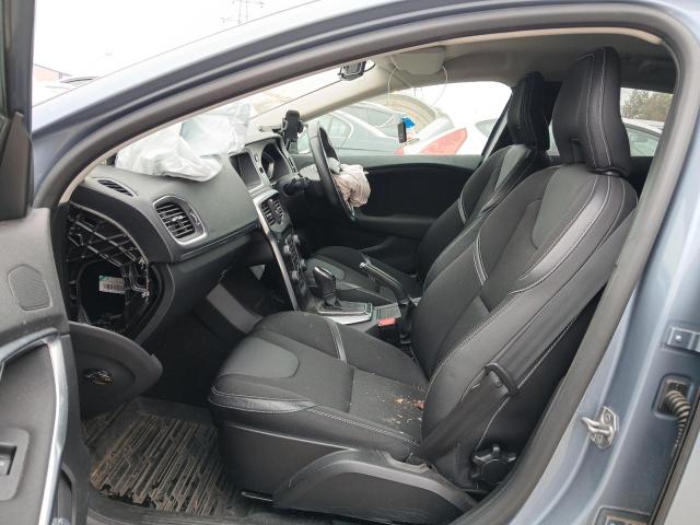 2019 VOLVO V40 MOMENTUM EDITION T2 A 