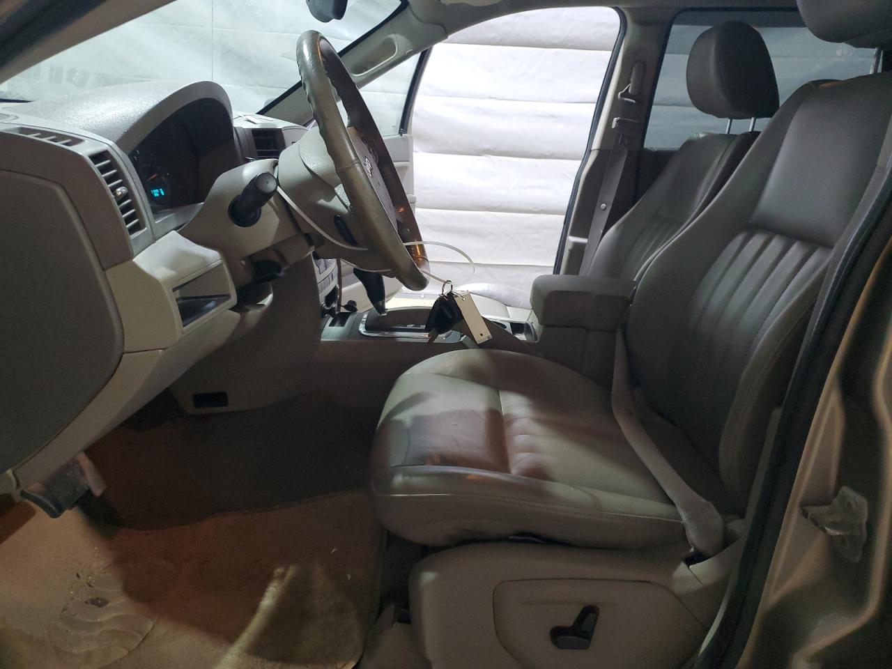 2005 Jeep Grand Cherokee Laredo VIN: 1J4HR48N85C586883 Lot: 69142225