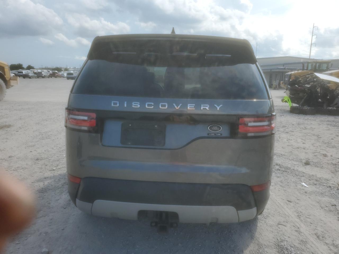 SALRT2RKXJA055316 2018 Land Rover Discovery Hse Luxury