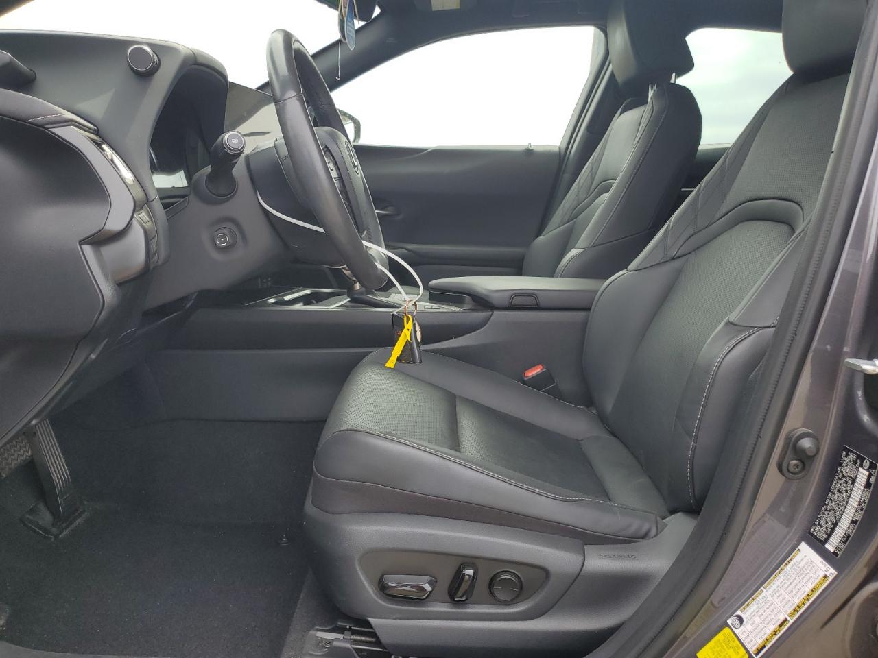 2023 Lexus Ux 250H Premium VIN: JTHP6JBH2P2144152 Lot: 70425375